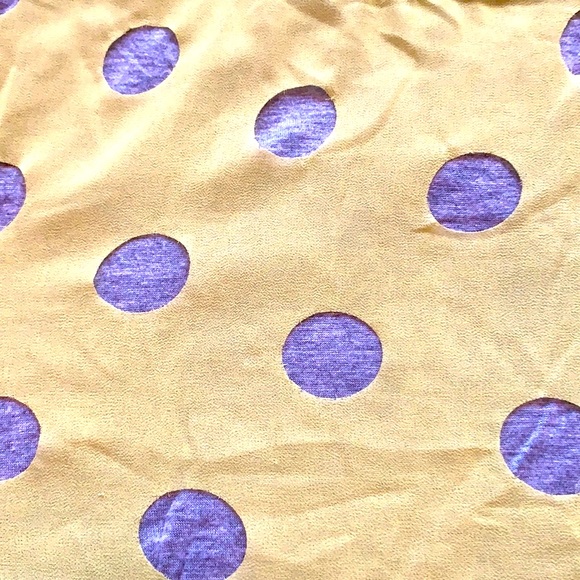 OLIVE & OAK POLKA DOT CUTOUT T-SHIRT - Picture 5 of 8